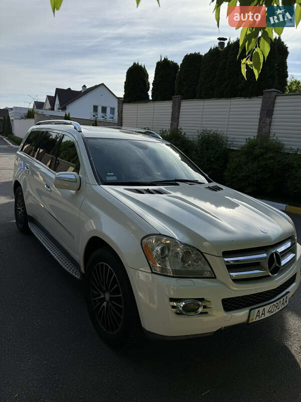 Mercedes-benz Gl-class (2008)
