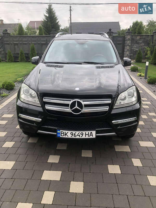 Mercedes-benz Gl-class (2011)