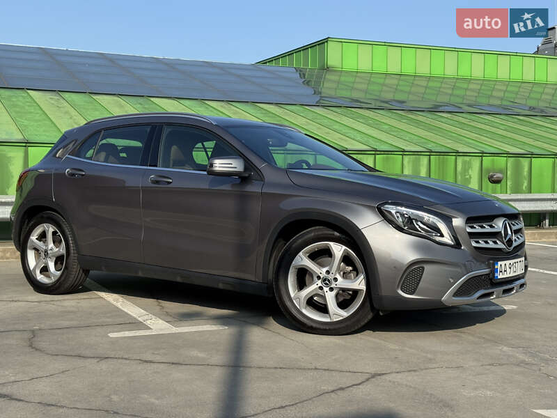 Mercedes-benz Gla-class (2018)