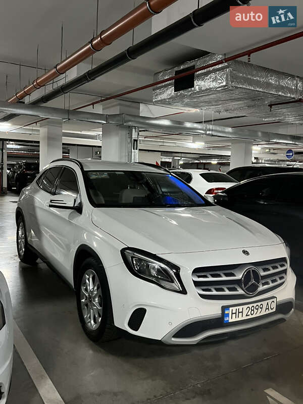 Mercedes-benz Gla-class (2018)