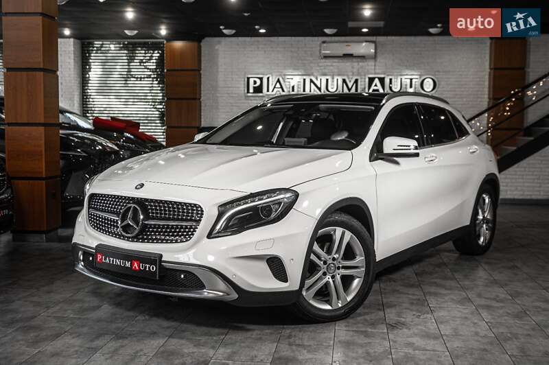 Mercedes-benz Gla-class (2016)