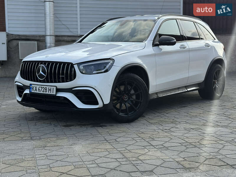 Mercedes-benz Glc-class (2016)