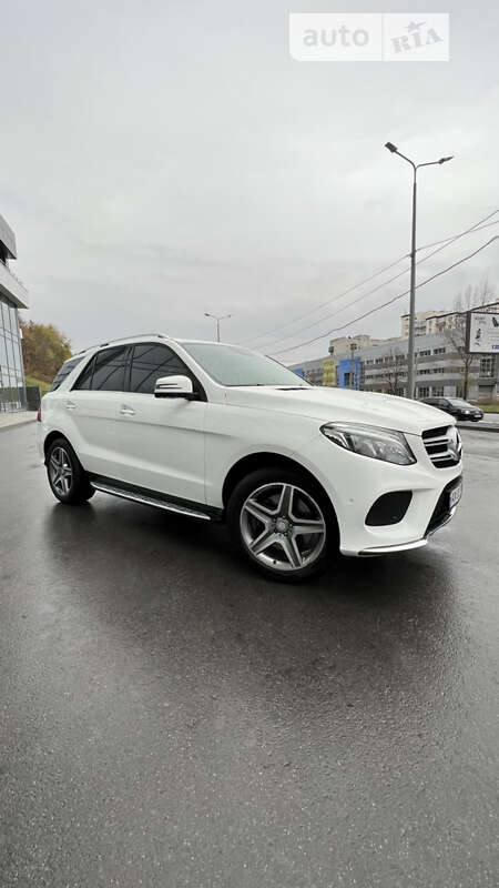 Mercedes-benz Gle-class (2016)