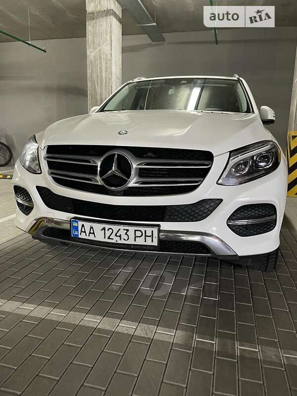 Mercedes-benz Gle-class (2017)