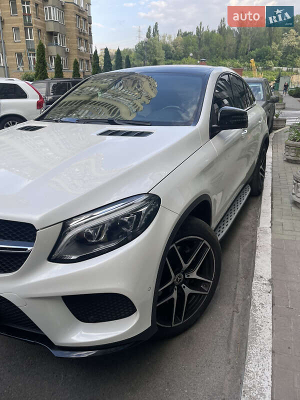 Mercedes-benz Gle-class (2017)