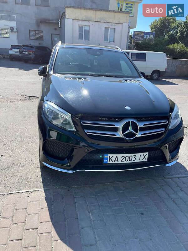 Mercedes-benz Gle-class (2016)