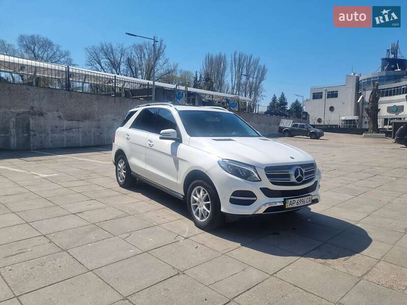 Mercedes-benz Gle-class (2015)