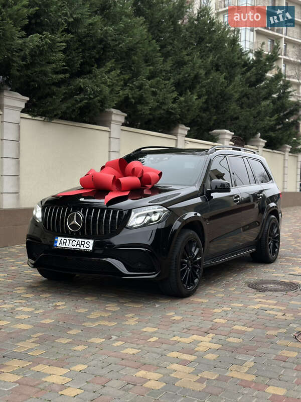 Mercedes-benz Gls 550 (2017)