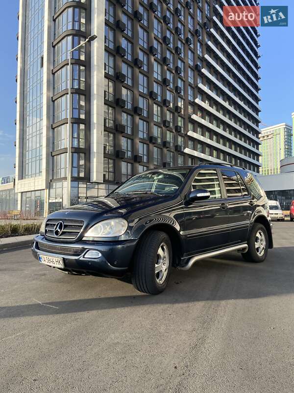 Mercedes-benz M-class (2001)