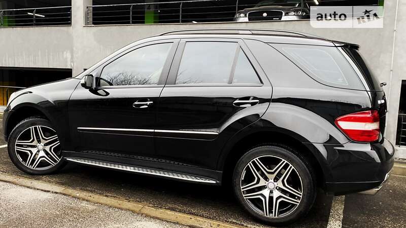 Mercedes-benz Ml 500 (2006)