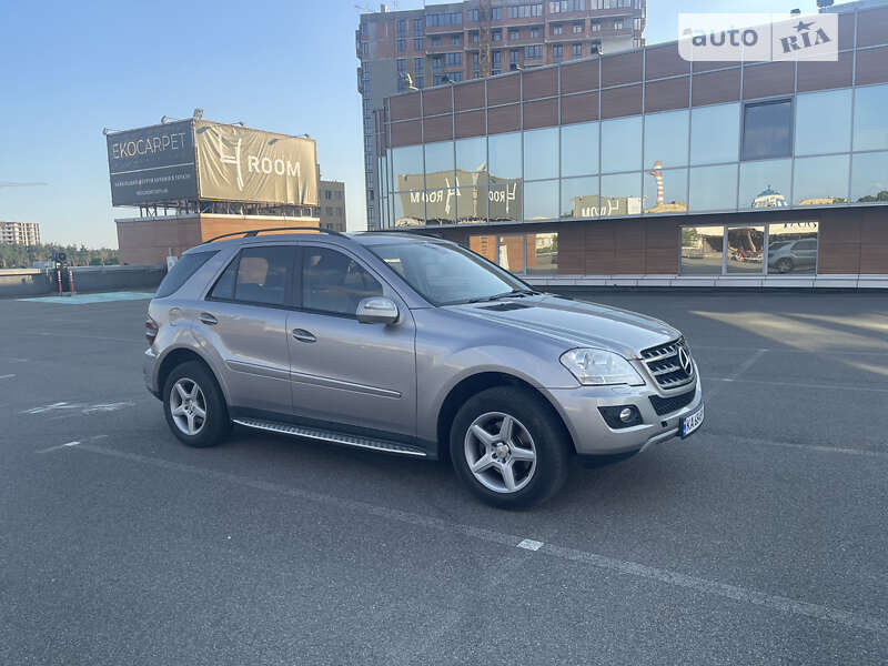Mercedes-benz M-class (2008)
