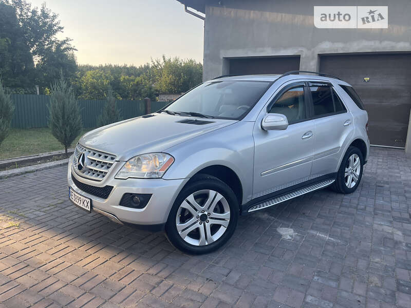 Mercedes-benz M-class (2009)