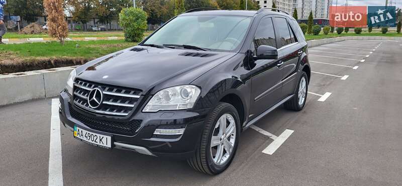 Mercedes-benz Ml 500 (2011)