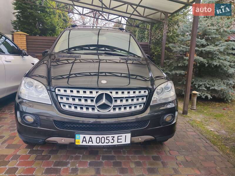 Mercedes-benz M-class (2007)