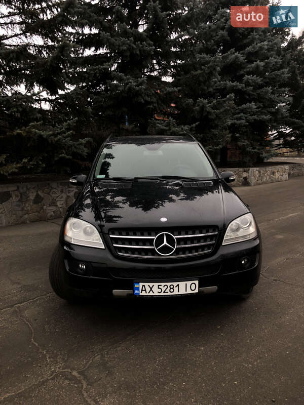 Mercedes-benz M-class (2006)