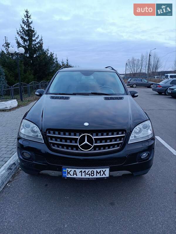 Mercedes-benz M-class (2008)