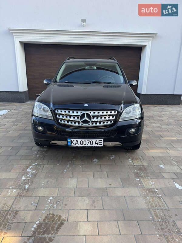 Mercedes-benz M-class (2006)