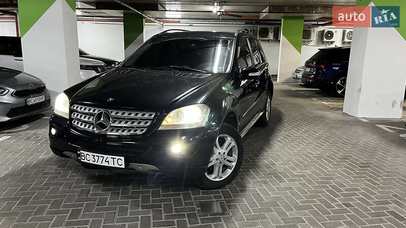 Mercedes-benz M-class (2006)
