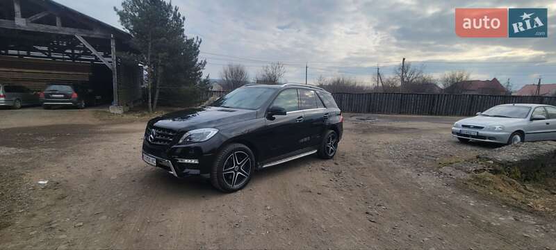 Mercedes-benz M-class (2015)
