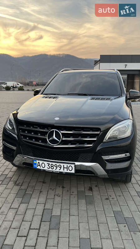 Mercedes-benz M-class (2012)