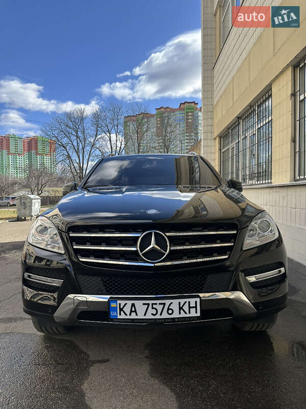 Mercedes-benz M-class (2012)