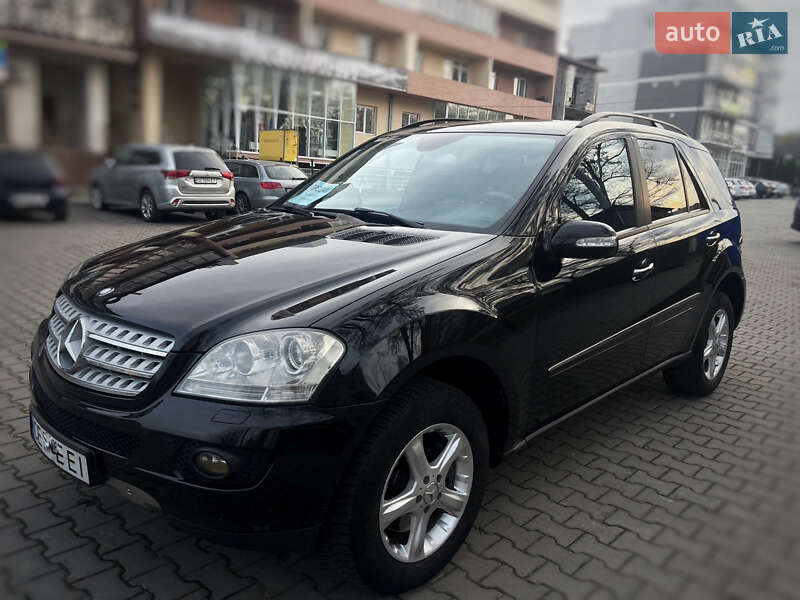 Mercedes-benz M-class (2006)