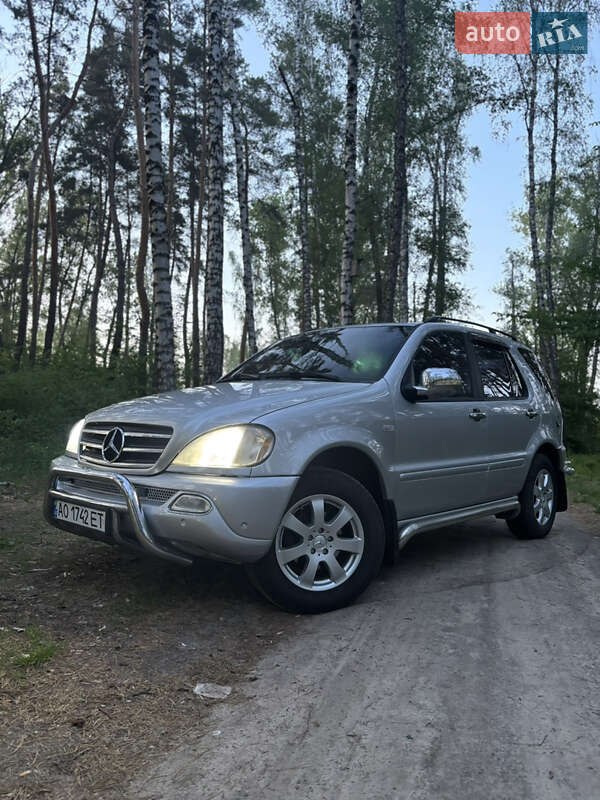 Mercedes-benz M-class (2000)