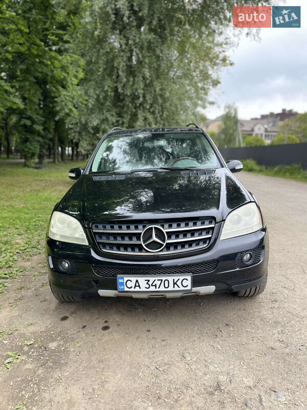 Mercedes-benz M-class (2006)