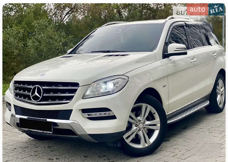 Mercedes-benz M-class (2012)