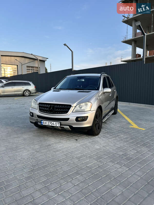 Mercedes-benz M-class (2006)
