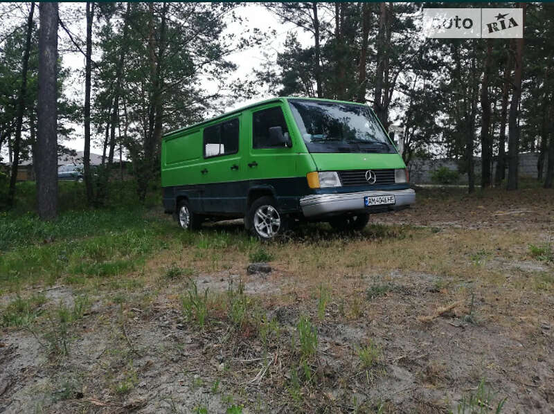 Mercedes-benz Mb-class (1993)
