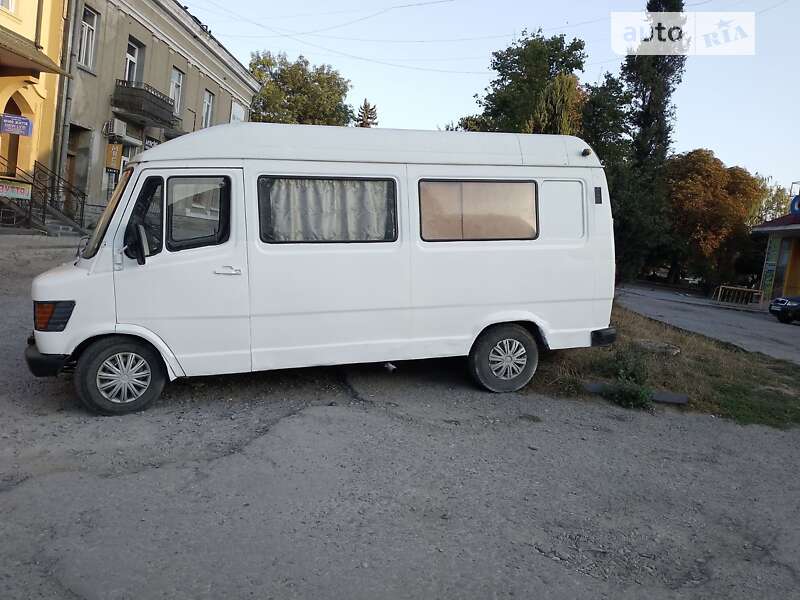Mercedes-benz Mb-class (1993)