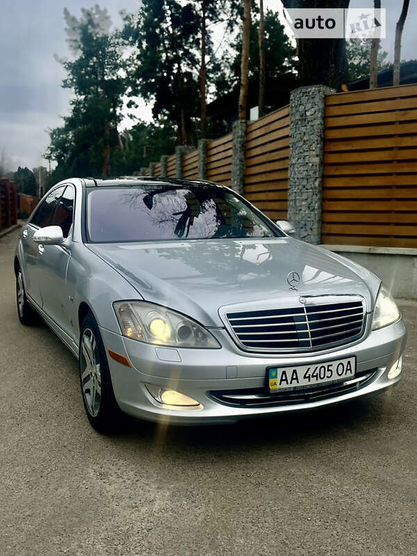 Mercedes-benz S 600 (2008)