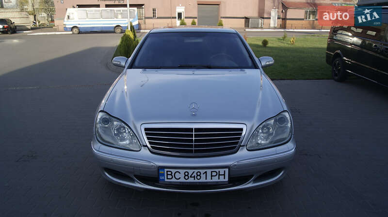 Mercedes-benz S-class (2004)