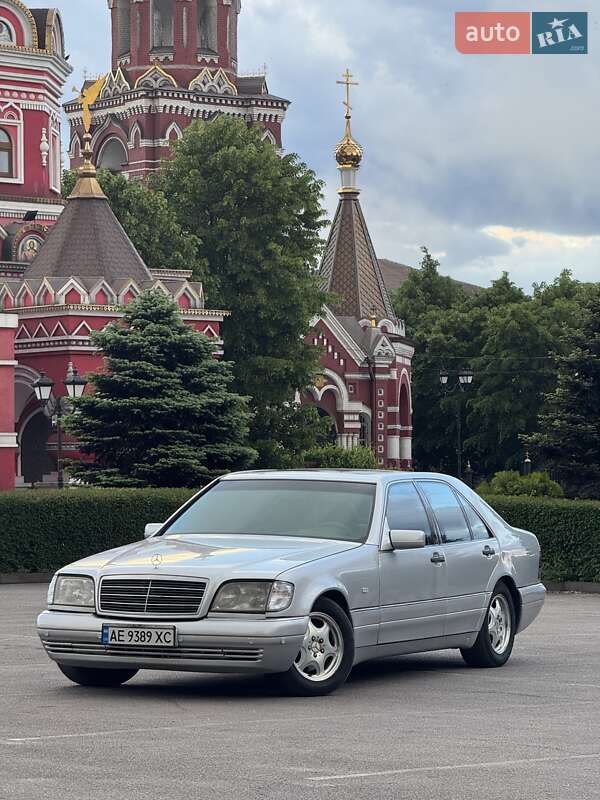 Mercedes-benz S-class (1998)