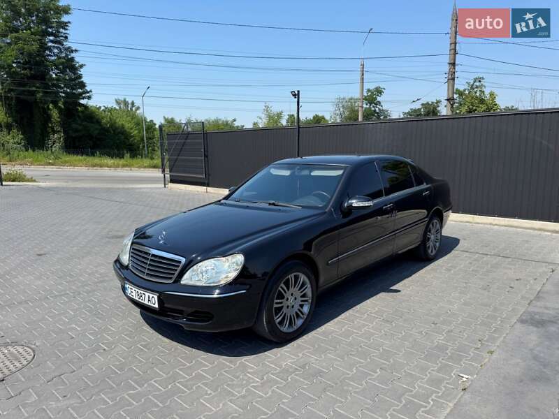 Mercedes-benz S-class (2001)