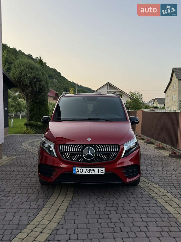 Mercedes-benz V-class (2021)
