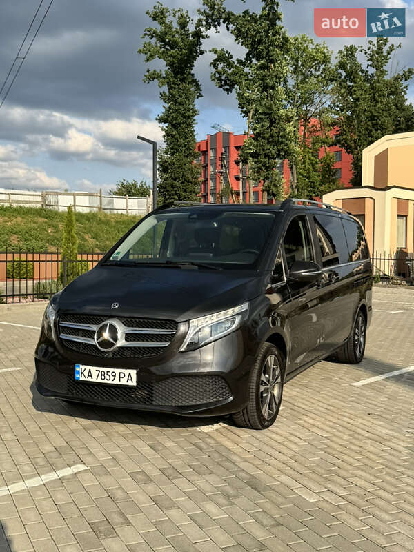 Mercedes-benz V-class (2020)