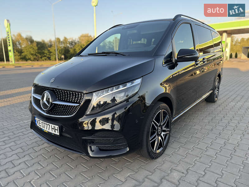 Mercedes-benz V-class (2023)