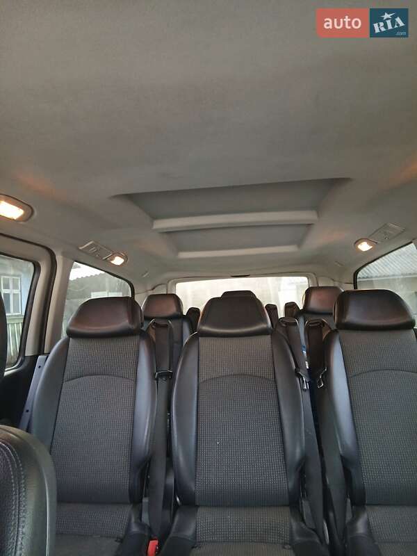 Mercedes-benz Viano (2012)
