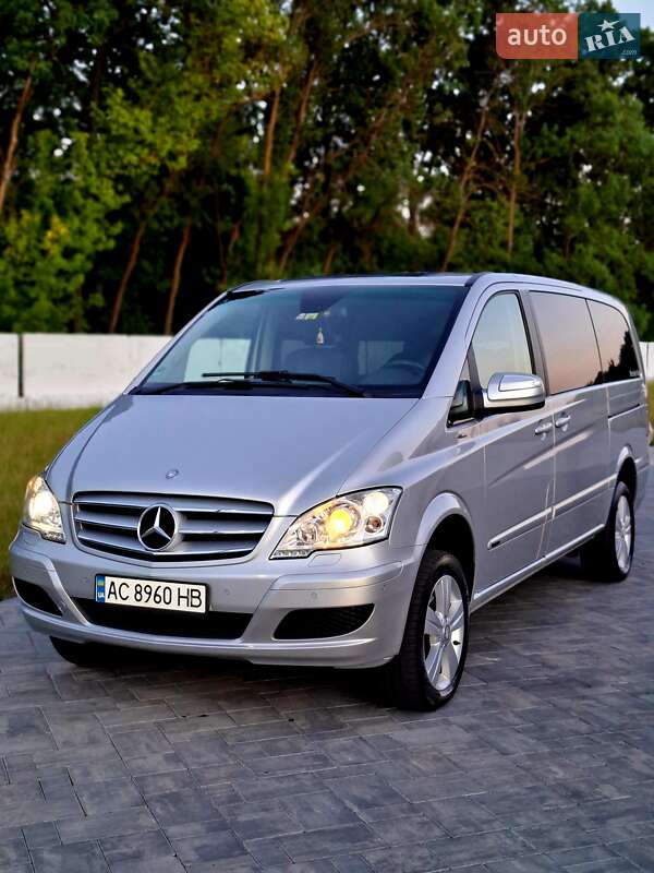 Mercedes-benz Viano (2012)