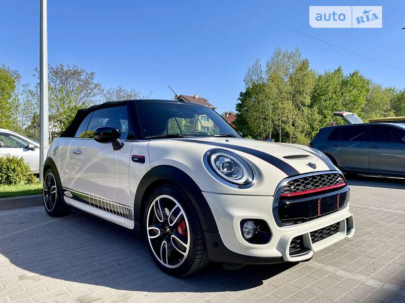 Mini Convertible (2017)
