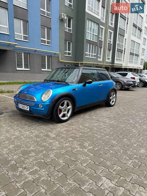 Mini Cooper (2003)