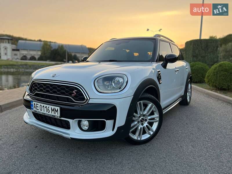 Mini Cooper s countryman (2017)