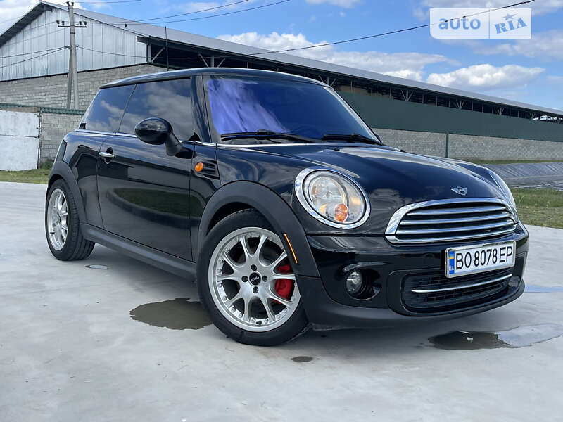 Mini Hatch (2010)