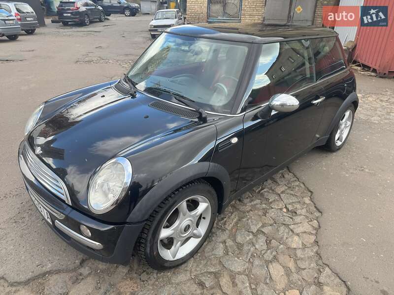 Mini Hatch (2003)