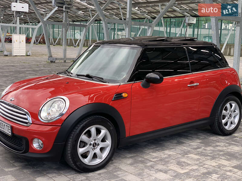 Mini Hatch (2010)