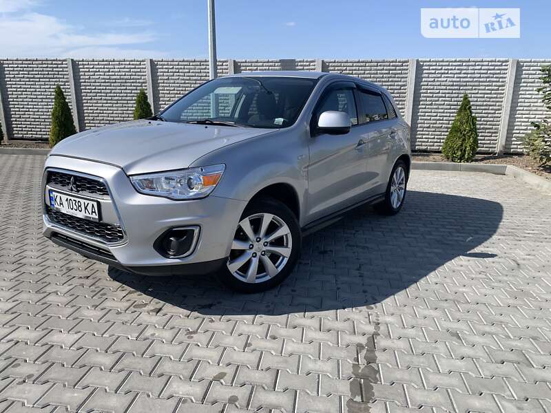 Mitsubishi Outlander sport (2012)