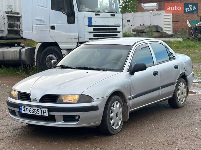 Mitsubishi Carisma (2003)