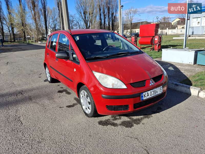 Mitsubishi Colt (2008)